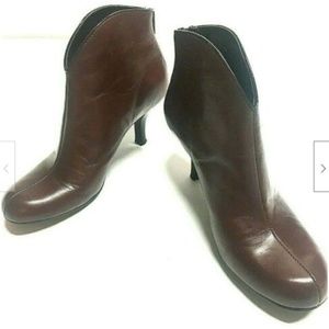 Franco Sarto L-Mira Kitty Pump Botties